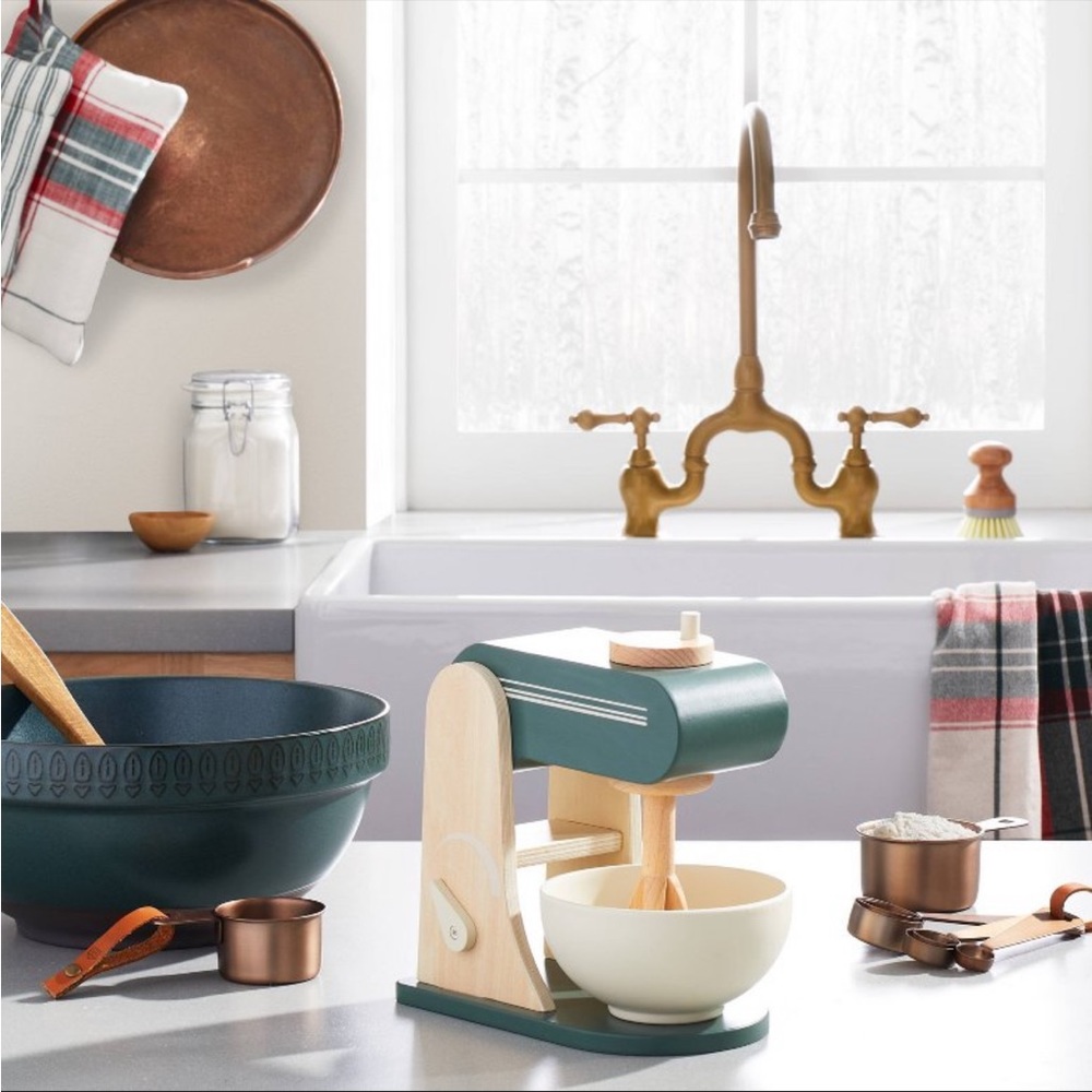 LAST ONE - NEW Hearth & Hand Kids Kitchen Mixer - With Magnolia - Picture 7 of 7